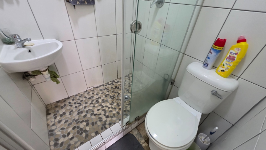 2 Bedroom Property for Sale in Tergniet Western Cape